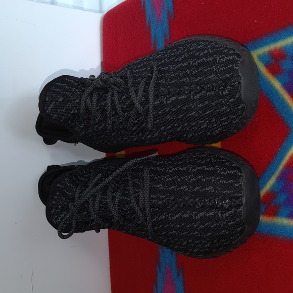 YEEZY BOOST 350 "Pirate Black - 2016 Release" US Mens Size 11.5 - Picture 1 of 12